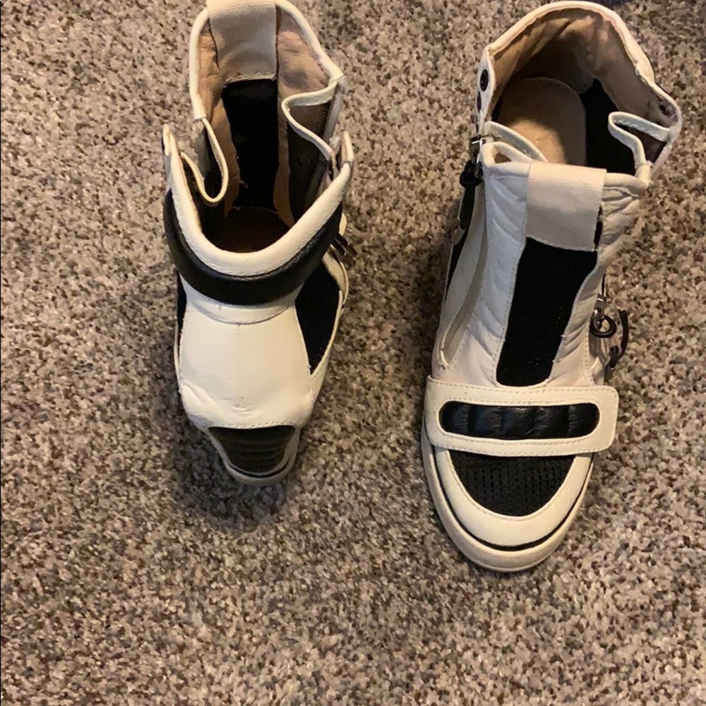 L.a.m.b wedge shoes